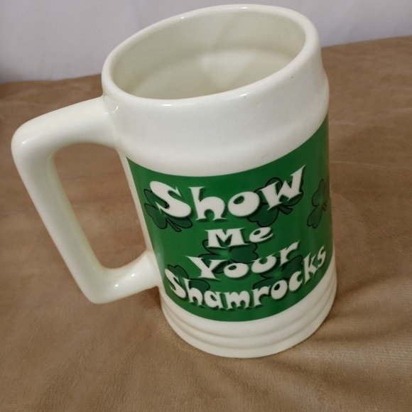 Tb Toy Trading Co.Large Mug Show Me Your Shamrocks  I'll Show You Mine Irish Mug - Picture 1 of 9